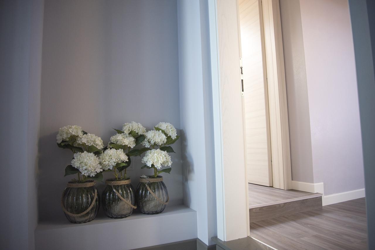 Michela Bb & Relais Bed & Breakfast โลนาโต ภายนอก รูปภาพ